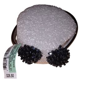 Black Beaded Hinged braclet brand new with tag🔥🔥🔥